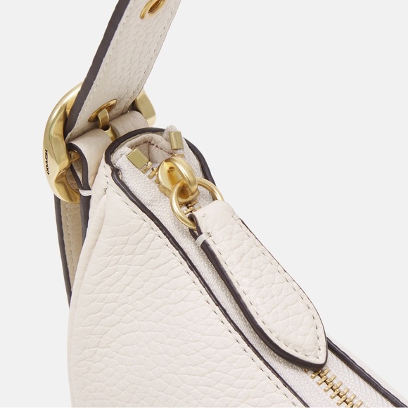 COACH Luna leather shoulder bag in Chalk - Picture 5 of 11